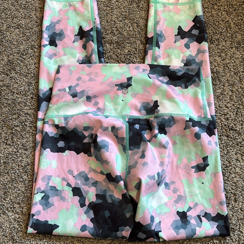 Lululemon High Times leggings size 6 - Picture 5 of 7